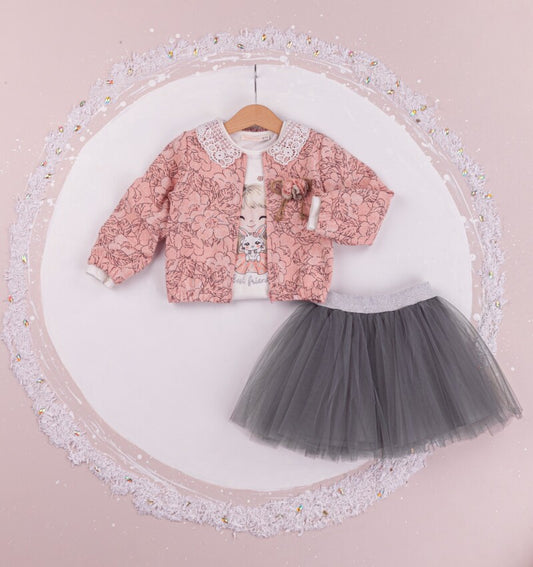 T shirts, Jacket and skirts for girls sizes from 1Y to 4Y