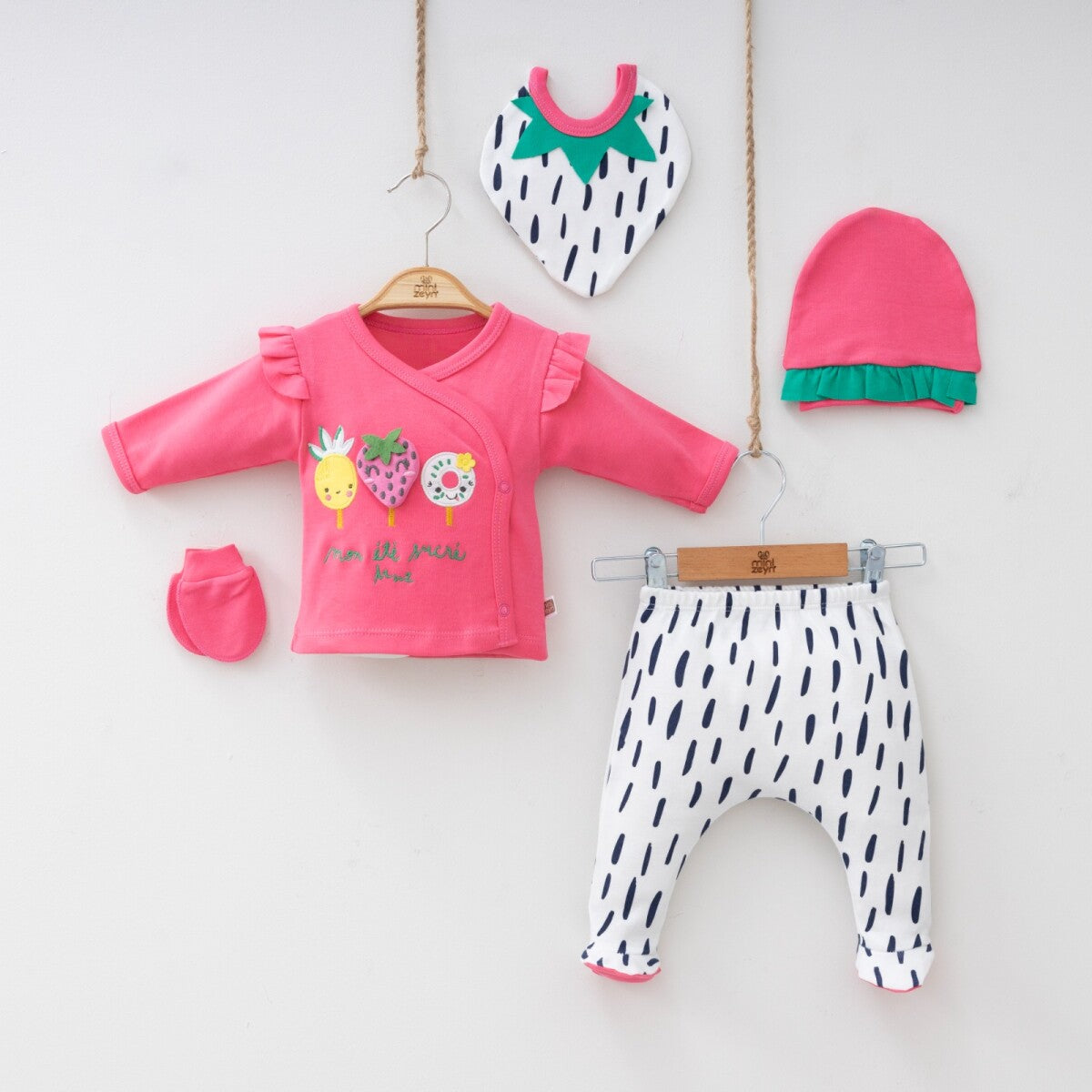 Baby girl's 5 pc set up to 3M